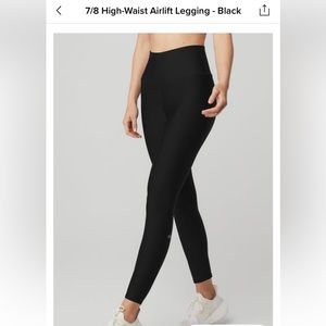 Alo 7/8 high waist airlift leggings in size medium
